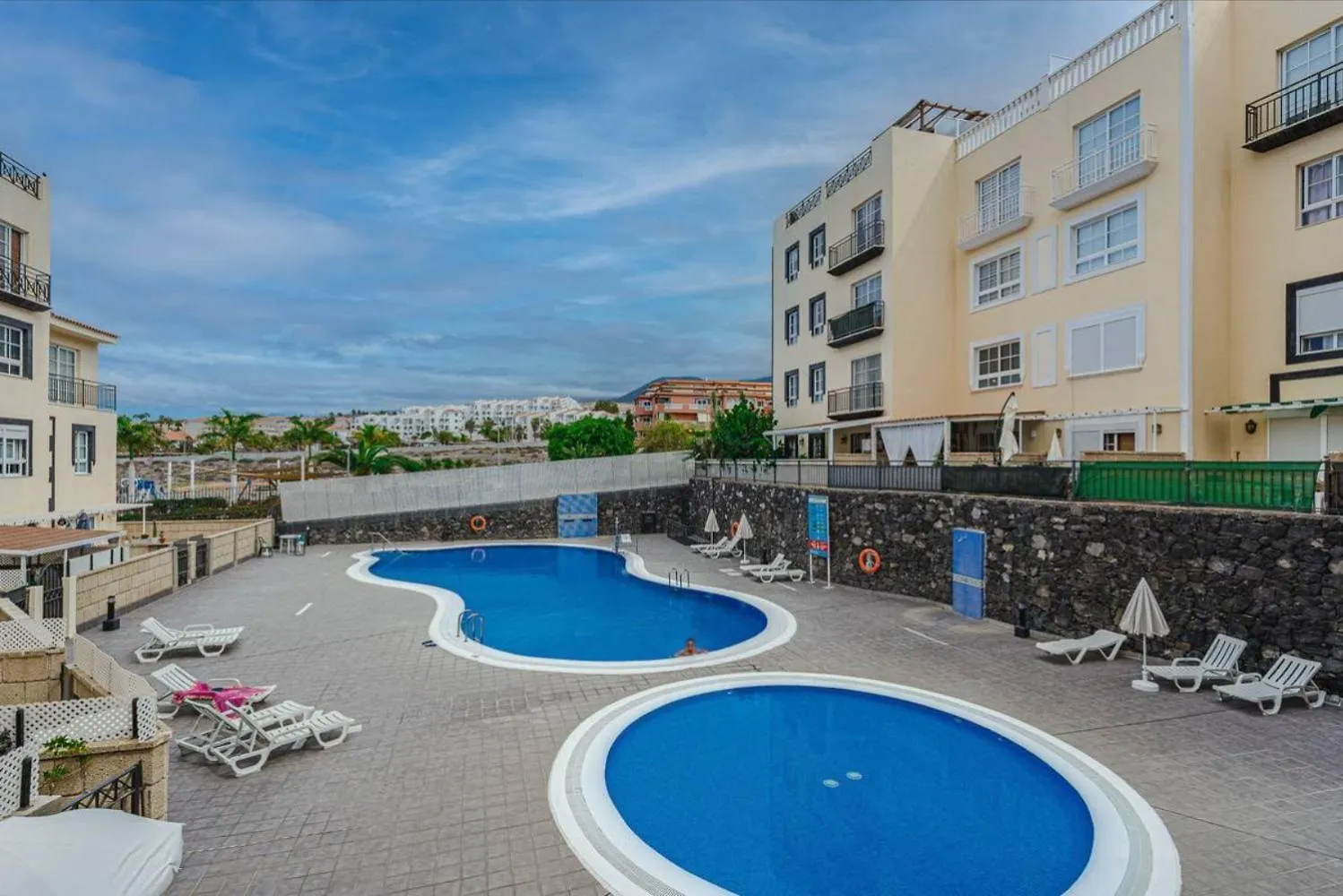 Beautiful Duplex In Callao Salvaje